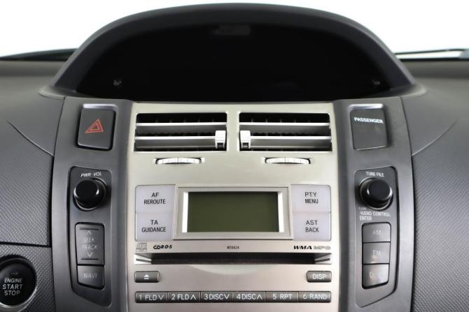 Toyota Yaris II с пробегом 2008 года, цена 519 000 рублей, 189000 км, хэтчбек, Автокод Объявления