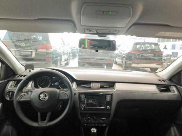Skoda Rapid I Рестайлинг с пробегом 2018 года, цена 1 350 000 рублей, 128500 км, лифтбек, Автокод Объявления