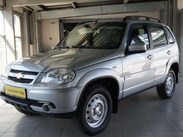Chevrolet Niva I Рестайлинг с пробегом 2016 года, цена 689 000 рублей, 105000 км, внедорожник, Автокод Объявления
