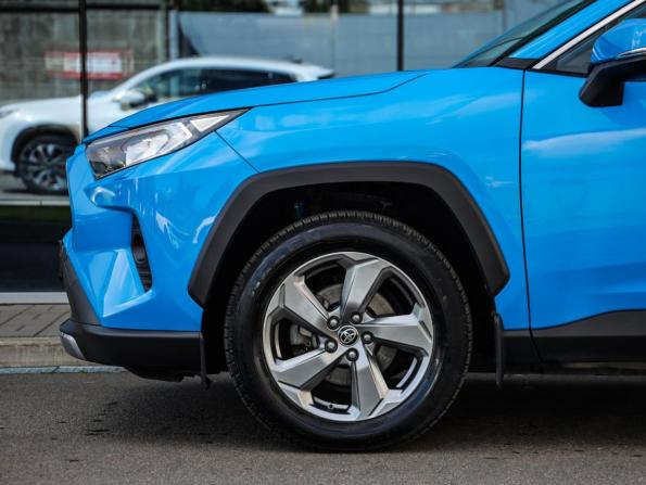 Toyota RAV4 V (XA50) с пробегом 2021 года, цена 3 969 000 рублей, 30285 км, внедорожник, Автокод Объявления