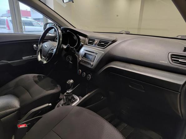 Kia Rio III Рестайлинг с пробегом 2016 года, цена 977 000 рублей, 147930 км, седан, Автокод Объявления