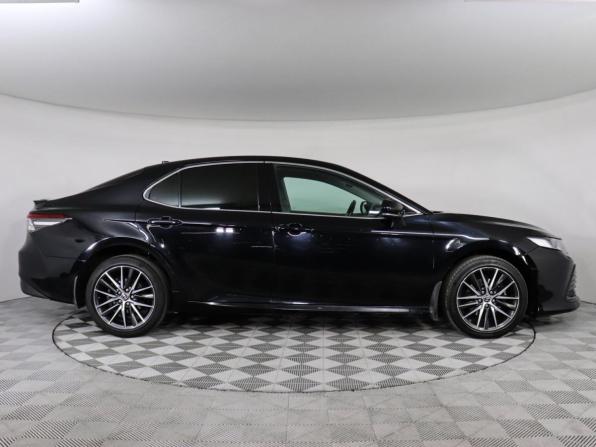Toyota Camry VIII (XV70) Рестайлинг с пробегом 2021 года, цена 2 900 000 рублей, 135736 км, седан, Автокод Объявления