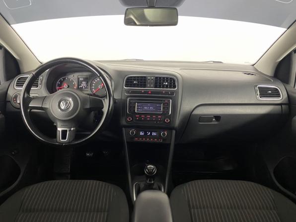 Volkswagen Polo V с пробегом 2015 года, цена 899 000 рублей, 108000 км, седан, Автокод Объявления