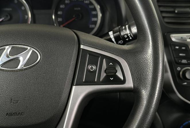 Hyundai Solaris I Рестайлинг с пробегом 2015 года, цена 970 000 рублей, 170470 км, седан, Автокод Объявления