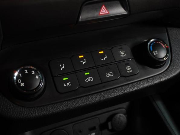 Kia Sportage III с пробегом 2013 года, цена 1 349 000 рублей, 236195 км, внедорожник, Автокод Объявления