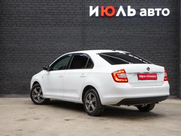 Skoda Rapid I с пробегом 2017 года, цена 850 000 рублей, 164631 км, лифтбек, Автокод Объявления