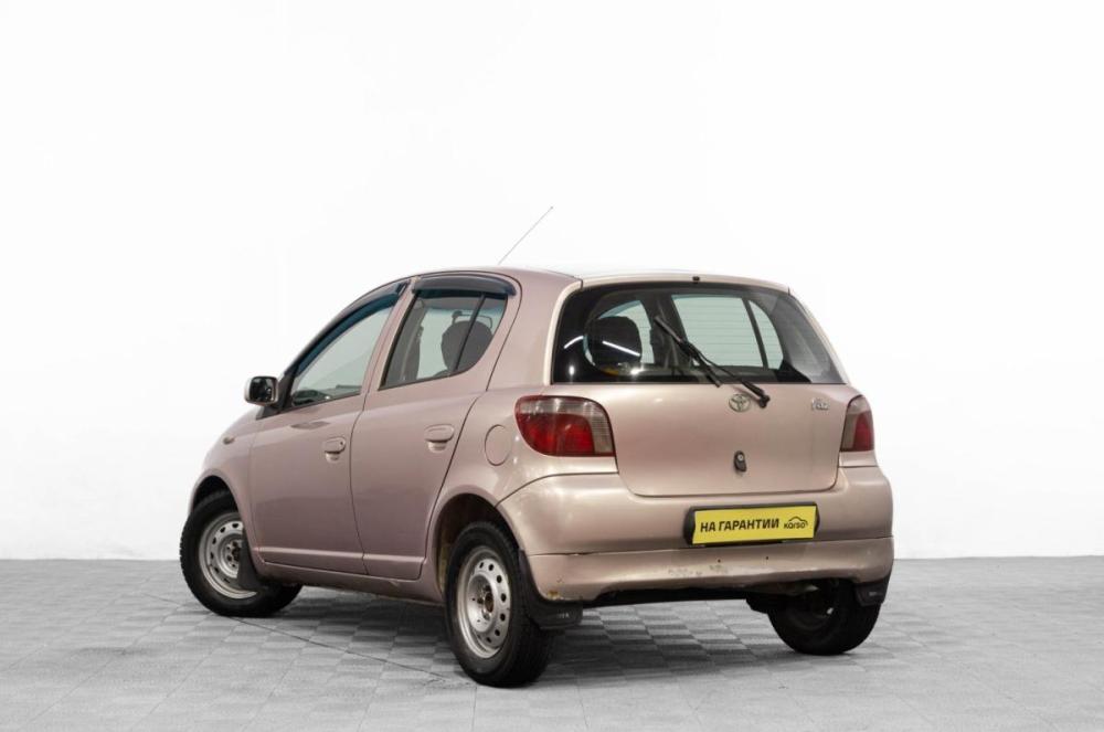 Toyota Vitz I (P10) Барнаул  - изображение 7