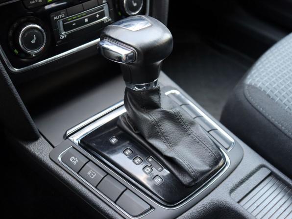 Skoda Superb II с пробегом 2012 года, цена 950 000 рублей, 202723 км, лифтбек, Автокод Объявления