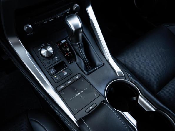Lexus NX I Рестайлинг с пробегом 2020 года, цена 4 300 000 рублей, 57581 км, внедорожник, Автокод Объявления