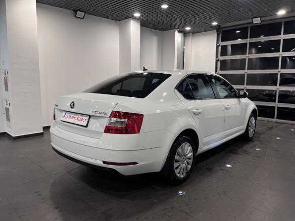Skoda Octavia III (A7) Рестайлинг с пробегом 2019 года, цена 1 610 000 рублей, 111019 км, лифтбек, Автокод Объявления