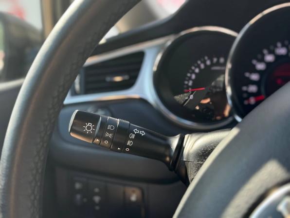 Kia Ceed II Рестайлинг с пробегом 2018 года, цена 1 429 000 рублей, 95349 км, хэтчбек, Автокод Объявления