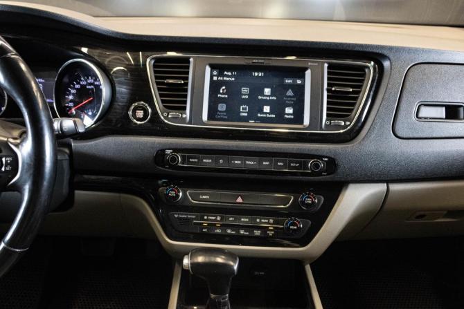 Kia Carnival III с пробегом 2018 года, цена 2 860 000 рублей, 134850 км, минивэн, Автокод Объявления