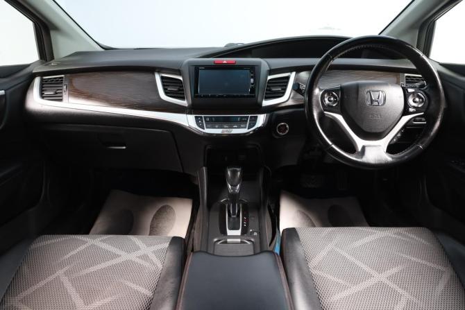 Honda Jade I с пробегом 2015 года, цена 1 399 000 рублей, 180000 км, компактвэн, Автокод Объявления