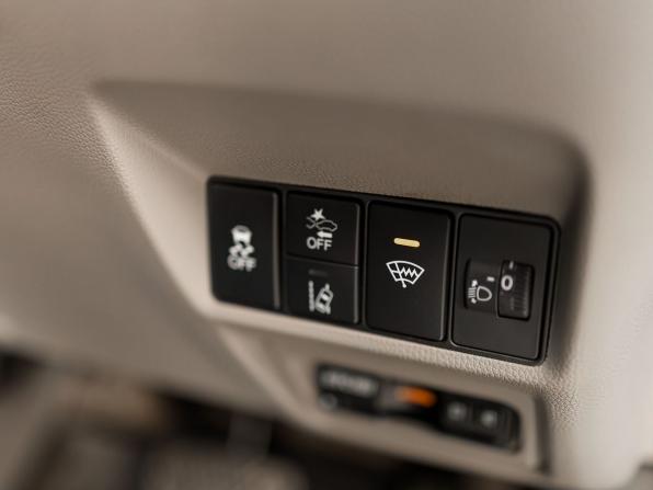 Honda Stepwgn V Рестайлинг с пробегом 2020 года, цена 2 299 000 рублей, 135729 км, минивэн, Автокод Объявления