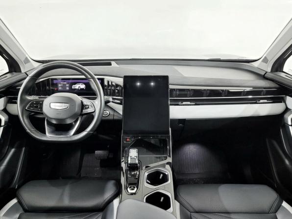 Geely Atlas II с пробегом 2024 года, цена 2 650 000 рублей, 42213 км, внедорожник, Автокод Объявления
