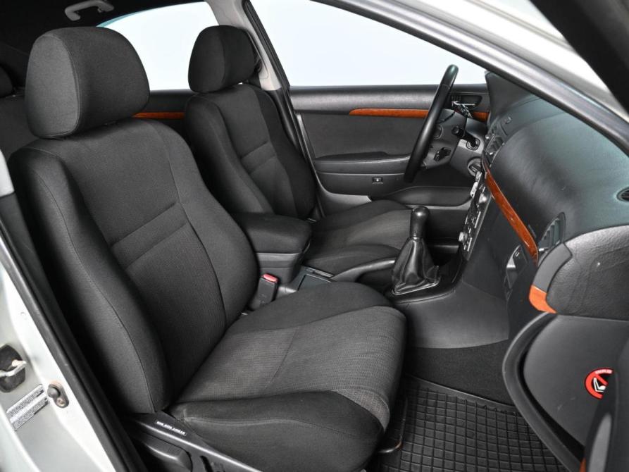 Toyota Avensis II Рестайлинг Ростов-на-Дону  - изображение 8