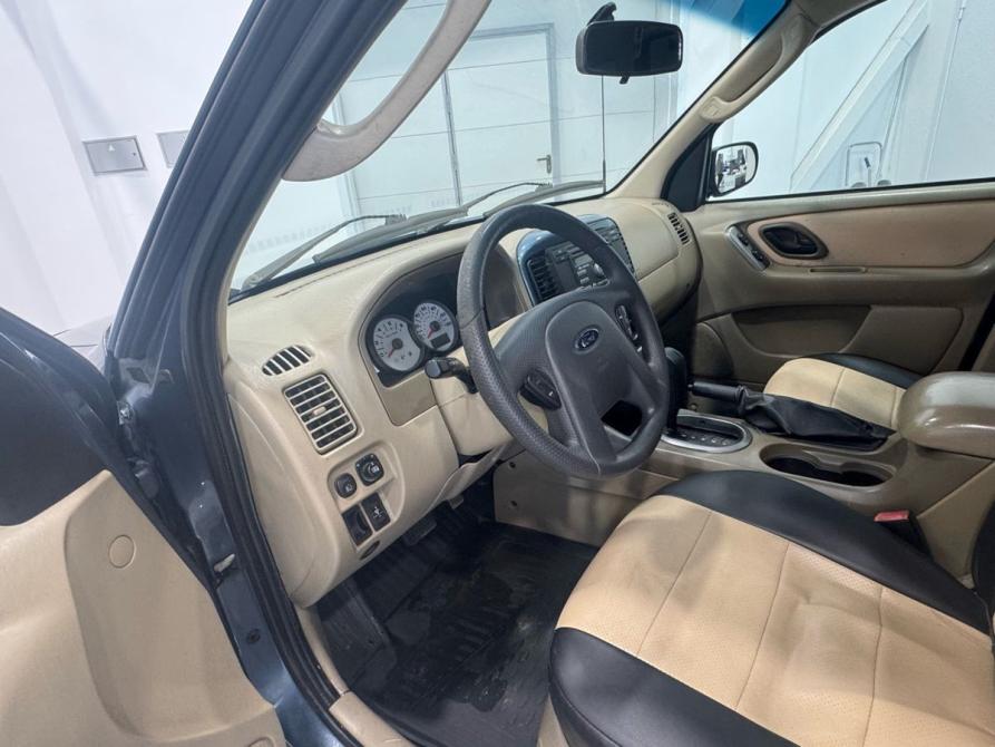 Ford Escape I Рестайлинг Челябинск  - изображение 10