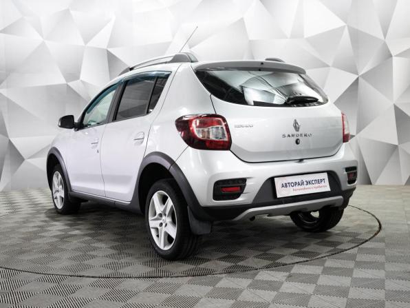 Renault Sandero II Рестайлинг с пробегом 2018 года, цена 950 000 рублей, 91000 км, хэтчбек, Автокод Объявления