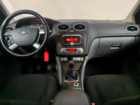 Ford Focus II Рестайлинг с пробегом 2008 года, цена 399 000 рублей, 230260 км, хэтчбек, Автокод Объявления