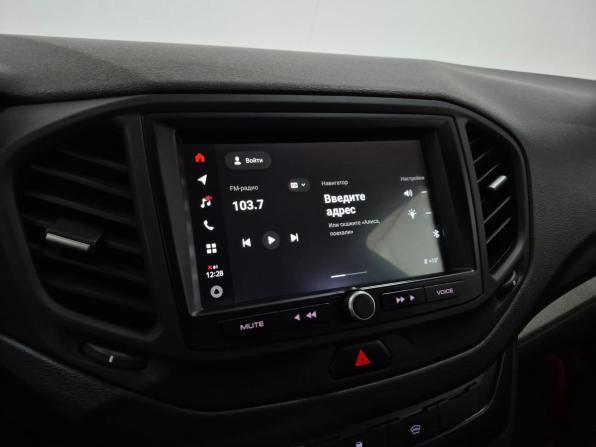 Lada (ВАЗ) Vesta I с пробегом 2021 года, цена 980 000 рублей, 105895 км, седан, Автокод Объявления