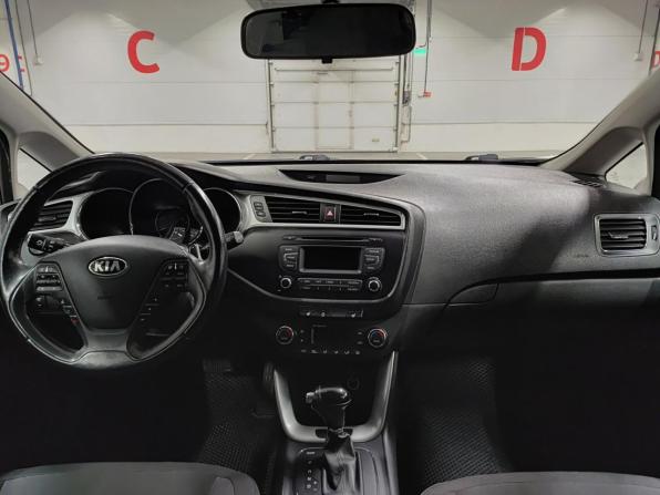 Kia Ceed II Рестайлинг с пробегом 2016 года, цена 1 400 000 рублей, 117171 км, хэтчбек, Автокод Объявления