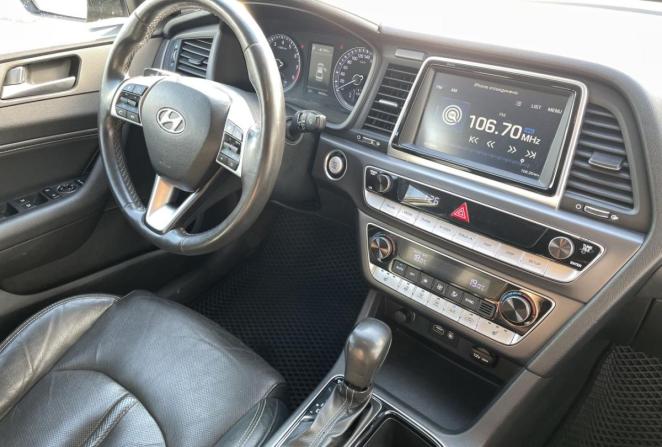 Hyundai Sonata VII (LF) Рестайлинг с пробегом 2018 года, цена 1 790 000 рублей, 99027 км, седан, Автокод Объявления
