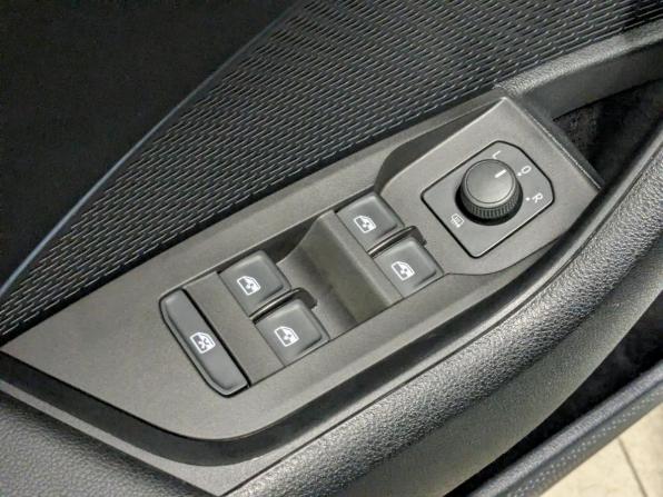 Skoda Octavia IV (A8) с пробегом 2021 года, цена 2 410 000 рублей, 39440 км, лифтбек, Автокод Объявления
