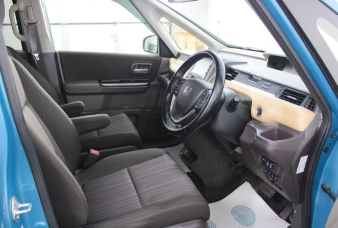 Honda Freed II с пробегом 2017 года, цена 1 450 000 рублей, 111976 км, компактвэн, Автокод Объявления