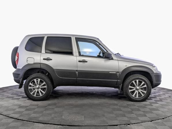 Chevrolet Niva I Рестайлинг с пробегом 2017 года, цена 745 000 рублей, 72838 км, внедорожник, Автокод Объявления