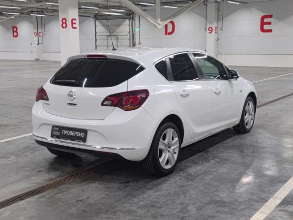 Opel Astra J Рестайлинг с пробегом 2014 года, цена 799 000 рублей, 97932 км, хэтчбек, Автокод Объявления
