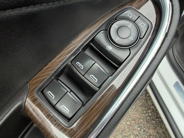Chevrolet Malibu IX с пробегом 2016 года, цена 1 315 000 рублей, 223000 км, седан, Автокод Объявления