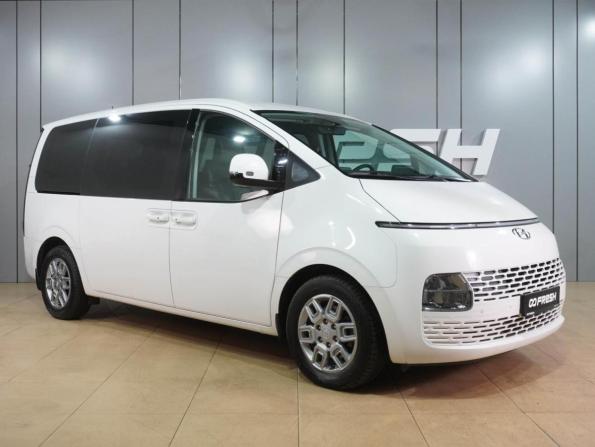 Hyundai Staria I с пробегом 2022 года, цена 3 999 000 рублей, 80355 км, минивэн, Автокод Объявления