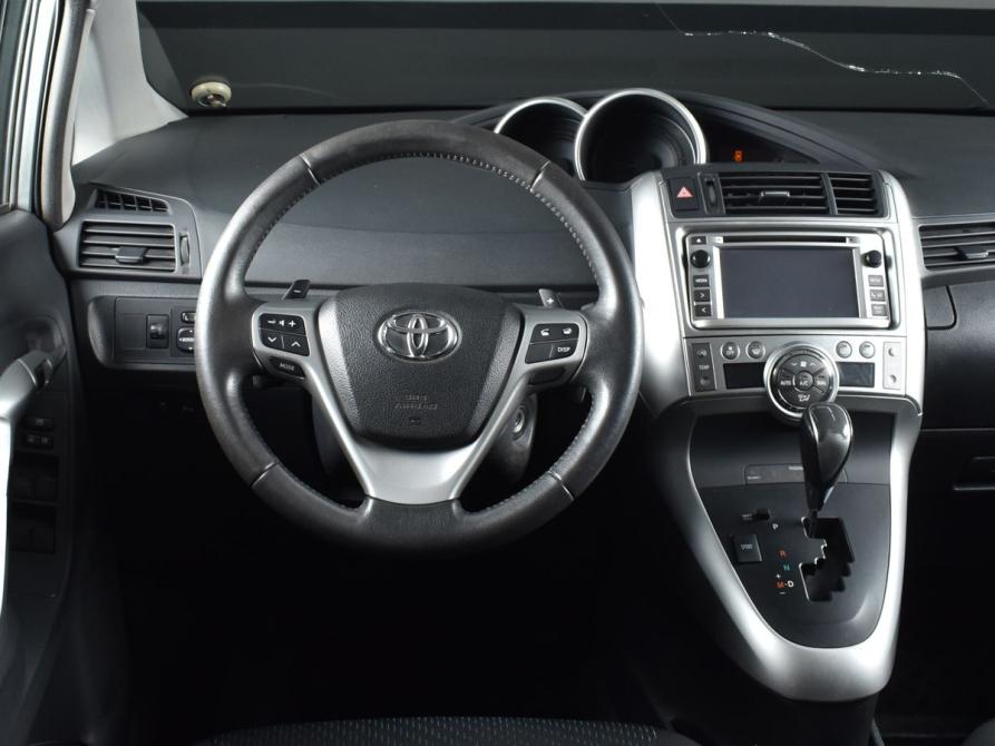 Toyota Verso I Кемерово  - изображение 8