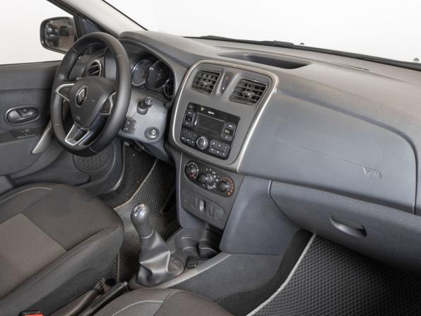 Renault Logan II Рестайлинг с пробегом 2019 года, цена 1 169 000 рублей, 79621 км, седан, Автокод Объявления