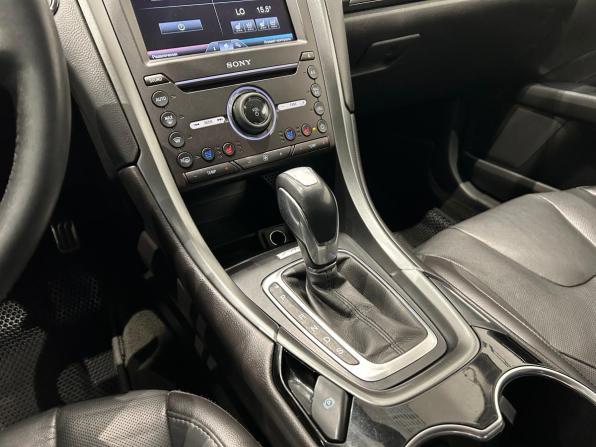 Ford Fusion (North America) II с пробегом 2016 года, цена 899 000 рублей, 254505 км, седан, Автокод Объявления