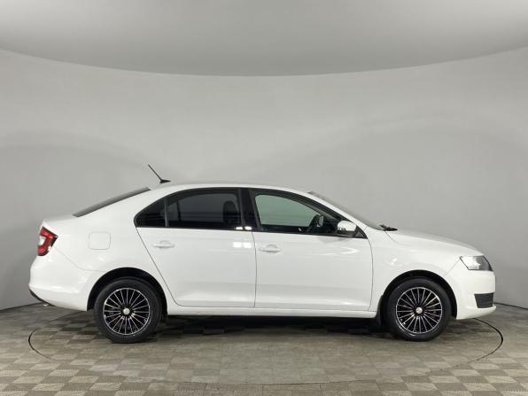 Skoda Rapid I Рестайлинг с пробегом 2018 года, цена 1 389 000 рублей, 84751 км, лифтбек, Автокод Объявления
