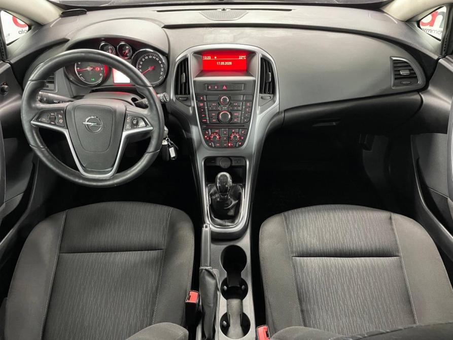 Opel Astra J Рестайлинг Санкт-Петербург  - изображение 9