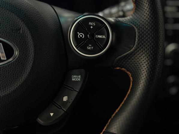 Kia Soul II Рестайлинг с пробегом 2016 года, цена 1 050 000 рублей, 202959 км, хэтчбек, Автокод Объявления