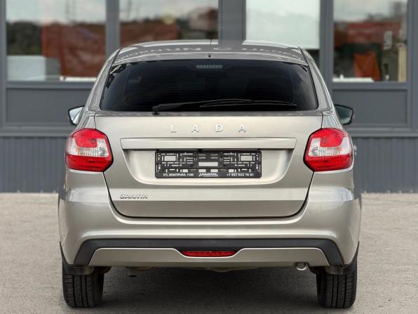 Lada (ВАЗ) Granta I Рестайлинг с пробегом 2021 года, цена 900 000 рублей, 39852 км, лифтбек, Автокод Объявления