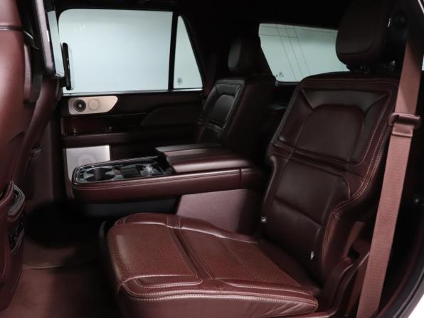 Lincoln Navigator IV с пробегом 2018 года, цена 5 299 000 рублей, 138377 км, внедорожник, Автокод Объявления