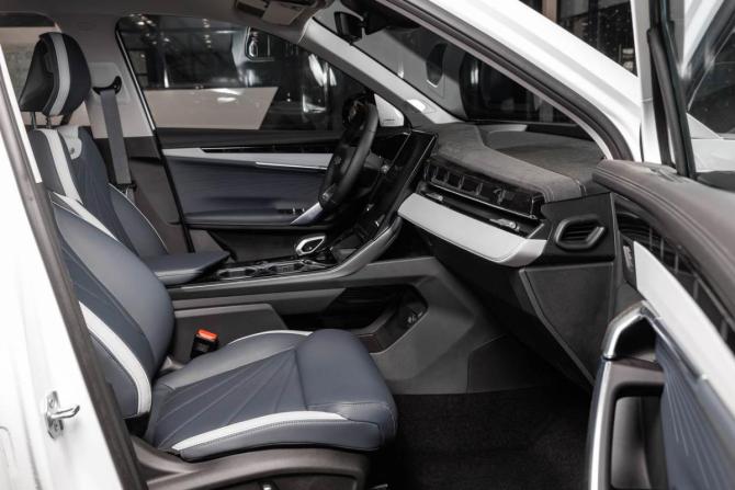 Новый Geely Atlas II 2025 года, цена 3 970 990 рублей, внедорожник, Автокод Объявления