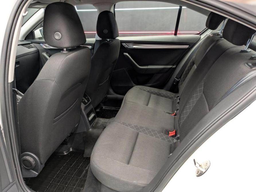 Skoda Octavia III (A7) Рестайлинг Москва  - изображение 6