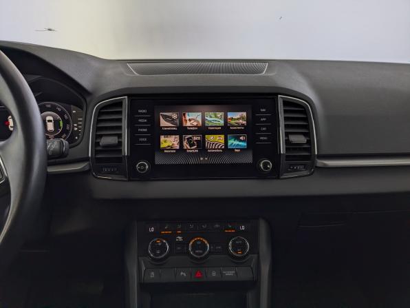 Skoda Karoq I с пробегом 2020 года, цена 2 300 000 рублей, 82932 км, внедорожник, Автокод Объявления