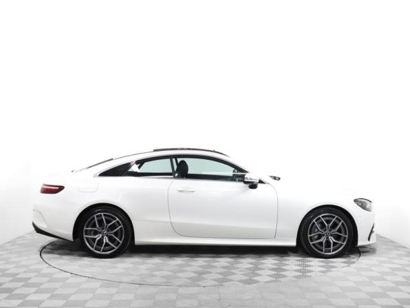 Mercedes-Benz E-Класс V (W213 S213 C238) Рестайлинг с пробегом 2020 года, цена 5 679 000 рублей, 66000 км, купе-хардтоп, Автокод Объявления