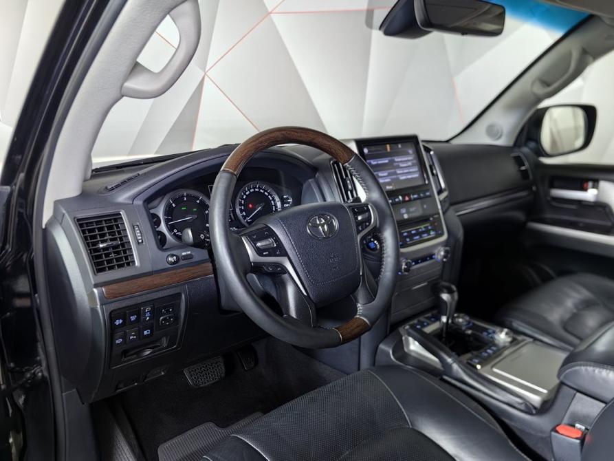 Toyota Land Cruiser 200 Series Рестайлинг 2 Москва  - изображение 19