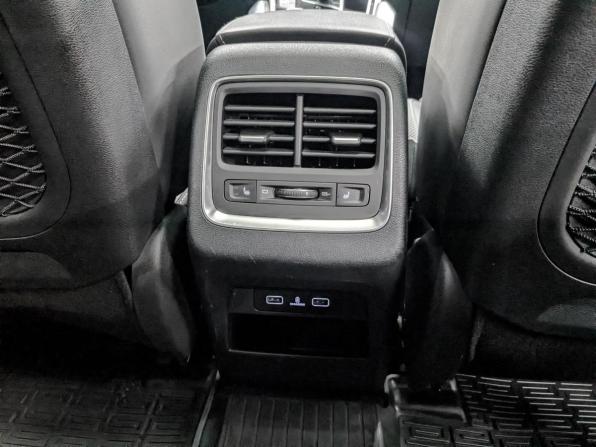 Geely Atlas Pro с пробегом 2022 года, цена 1 950 000 рублей, 63928 км, внедорожник, Автокод Объявления