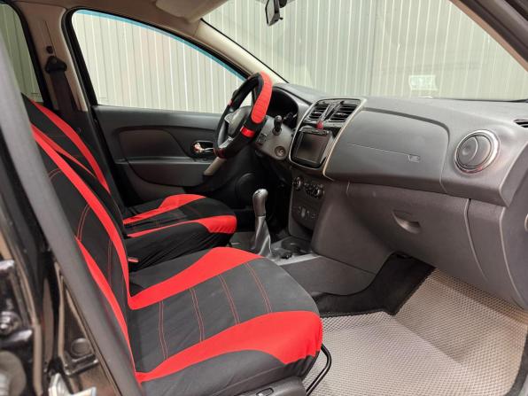 Renault Sandero II Рестайлинг с пробегом 2019 года, цена 1 088 000 рублей, 103733 км, хэтчбек, Автокод Объявления