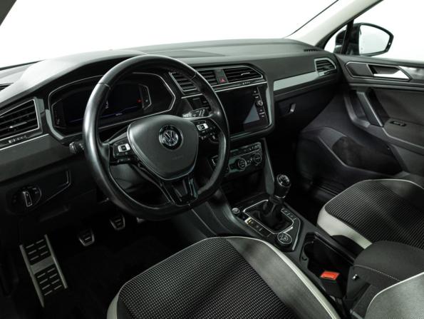 Volkswagen Tiguan II с пробегом 2019 года, цена 2 594 700 рублей, 88288 км, внедорожник, Автокод Объявления