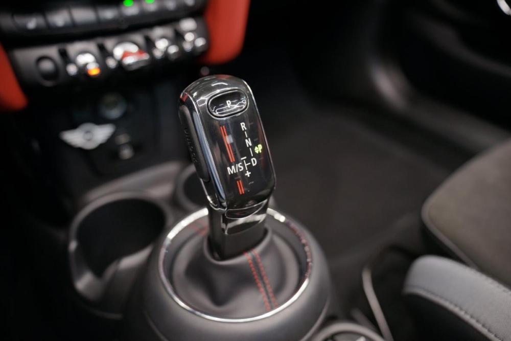 Mini Cabrio III Рестайлинг Крым  - изображение 16