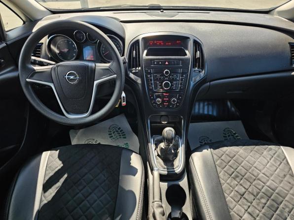 Opel Astra J Рестайлинг с пробегом 2013 года, цена 735 000 рублей, 171668 км, хэтчбек, Автокод Объявления